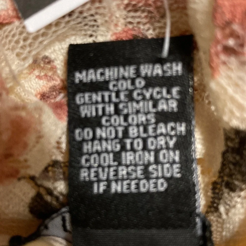 NEW NWT Rue21 Floral Lace Dress - Cream and Pink Junior’s Large - Picture 11 of 12